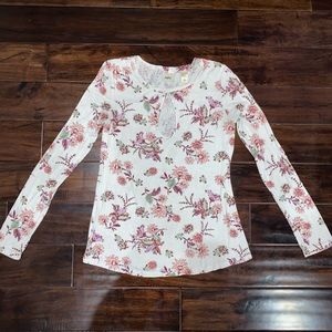 Daytrip Long Sleeved Keyhole Top
